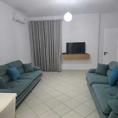 Daire Apartmentsmarino-2 *